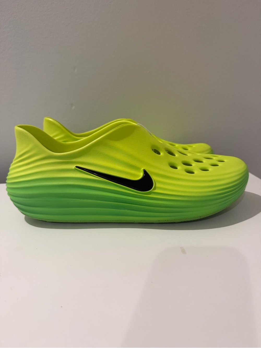 Nike ReactX Rejuven8 Volt Men’s size 13